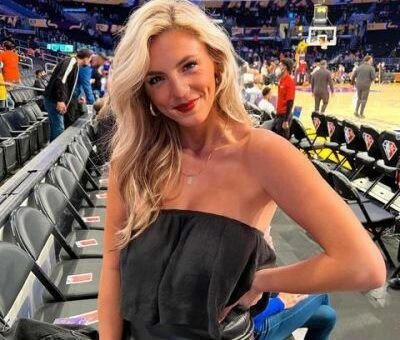 Who Is Annie Agar TikTok Star, Sports Reporter, NFL Humor Queen